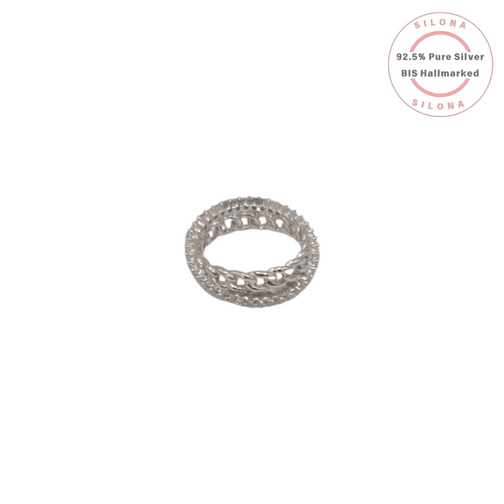 Silona's Pavé Curb Link Eternity Ring in 92.5 silver, featuring a central chain motif and brilliant cubic zirconia stones.